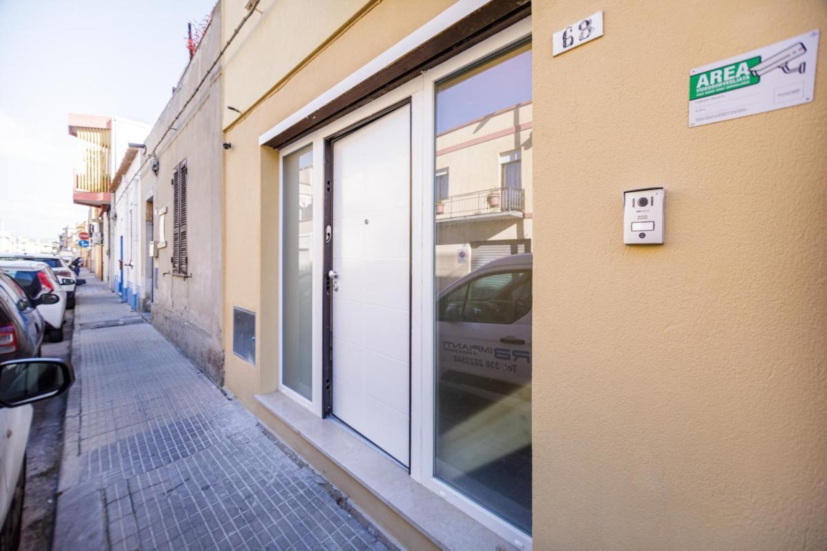 Bandiera 68 Apartment Cagliari Eksteriør billede